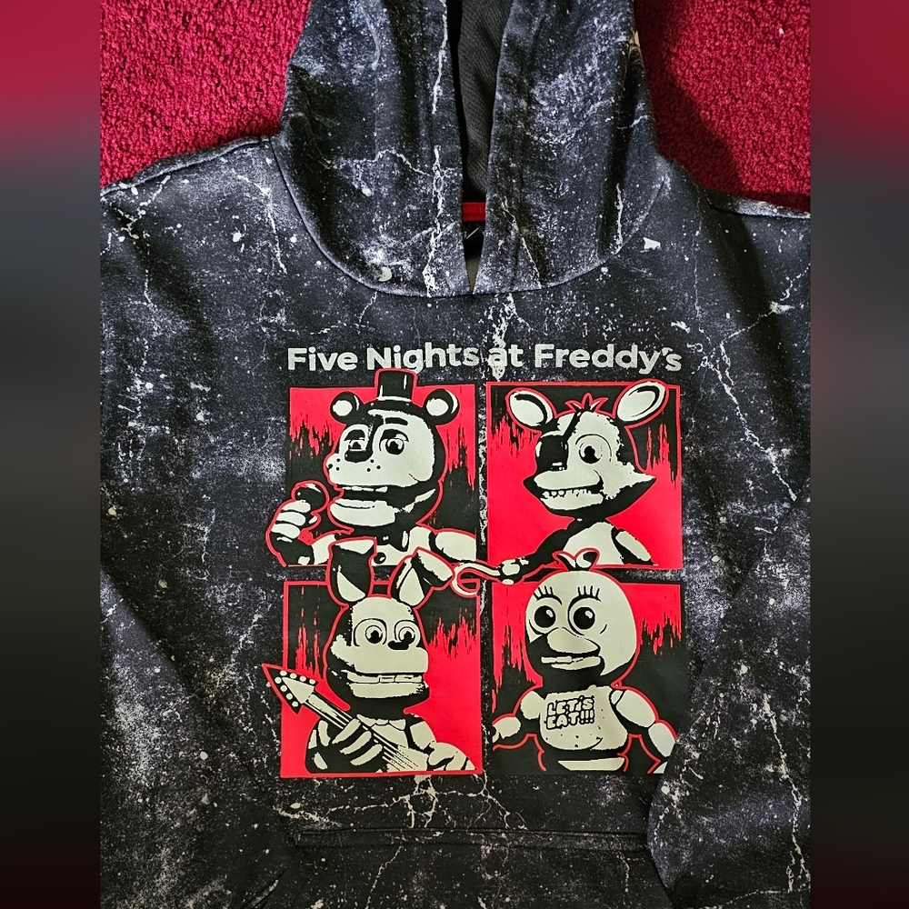 😱FNAF Hoodie!